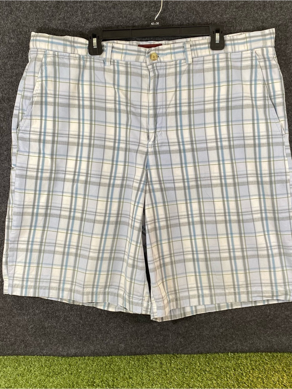 Covington Flat Front Plaid Chino Shorts Men's SZ 42 Sky Blue Pockets Preppy